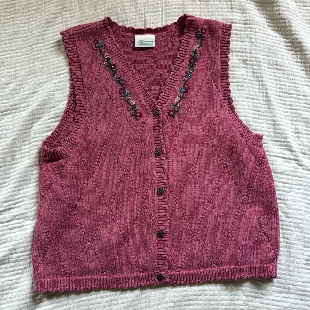 Vintage Cottage Essentials sweater vest